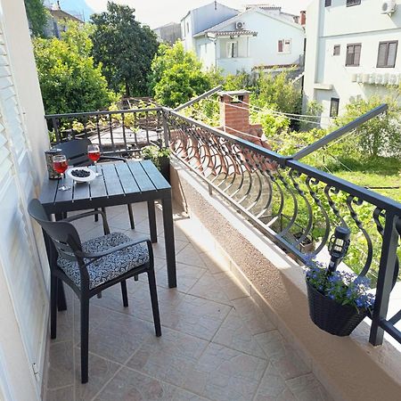 Apartman Komadina Hotell Makarska Eksteriør bilde