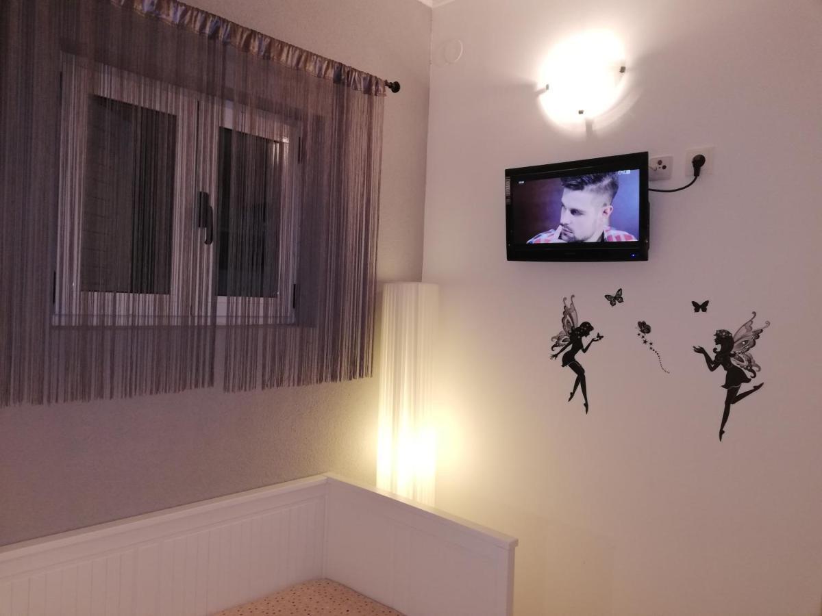 Apartman Komadina Hotell Makarska Eksteriør bilde