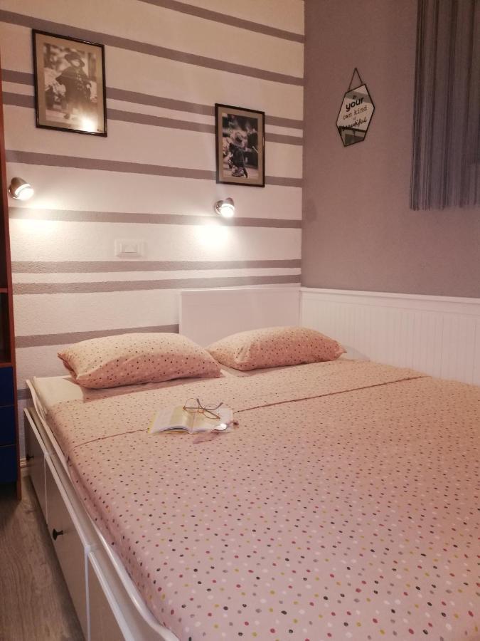 Apartman Komadina Hotell Makarska Eksteriør bilde