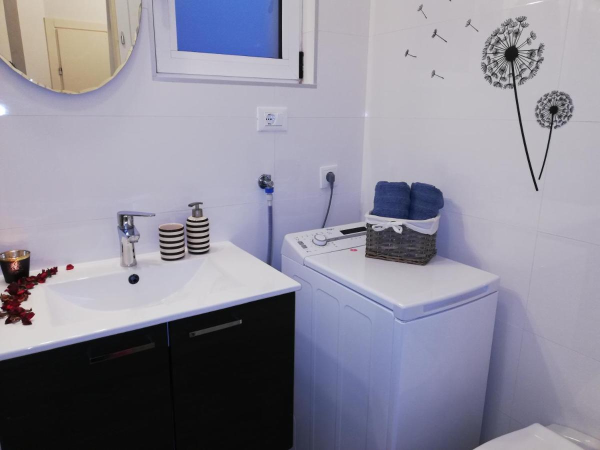 Apartman Komadina Hotell Makarska Eksteriør bilde